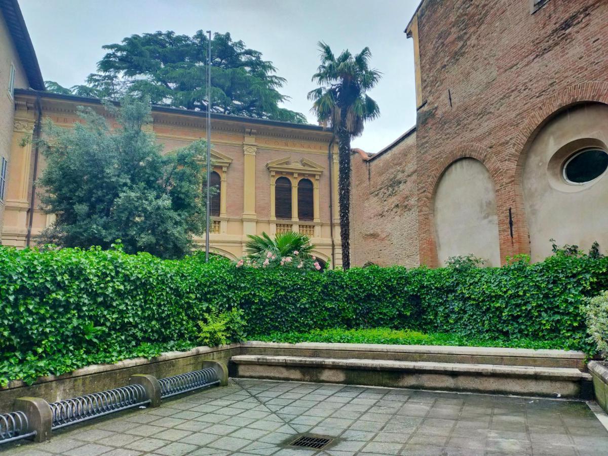 Ca' Spadoni, Centro Storico, Piano Terra, Ingresso Indipendente, Teatro, Parcheggio, Imola Eksteriør bilde