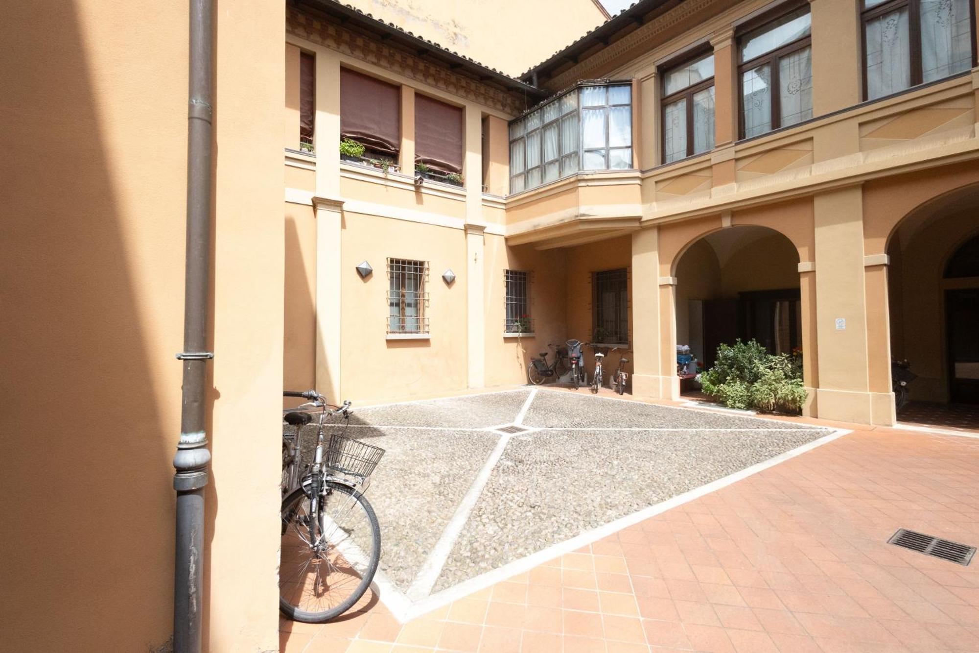 Ca' Spadoni, Centro Storico, Piano Terra, Ingresso Indipendente, Teatro, Parcheggio, Imola Eksteriør bilde